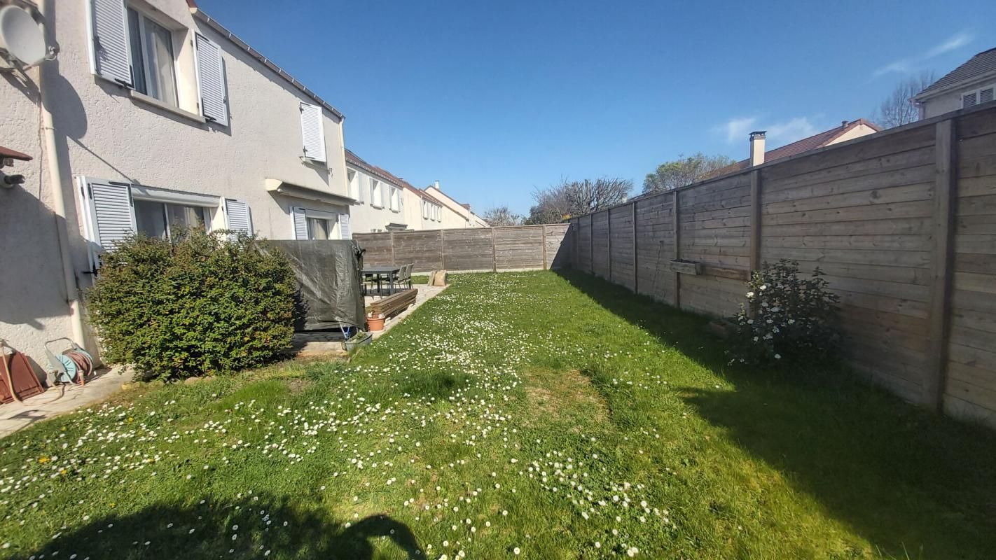 BRETIGNY-SUR-ORGE Maison Bretigny Sur Orge 7 pièce(s) 160 m2 4