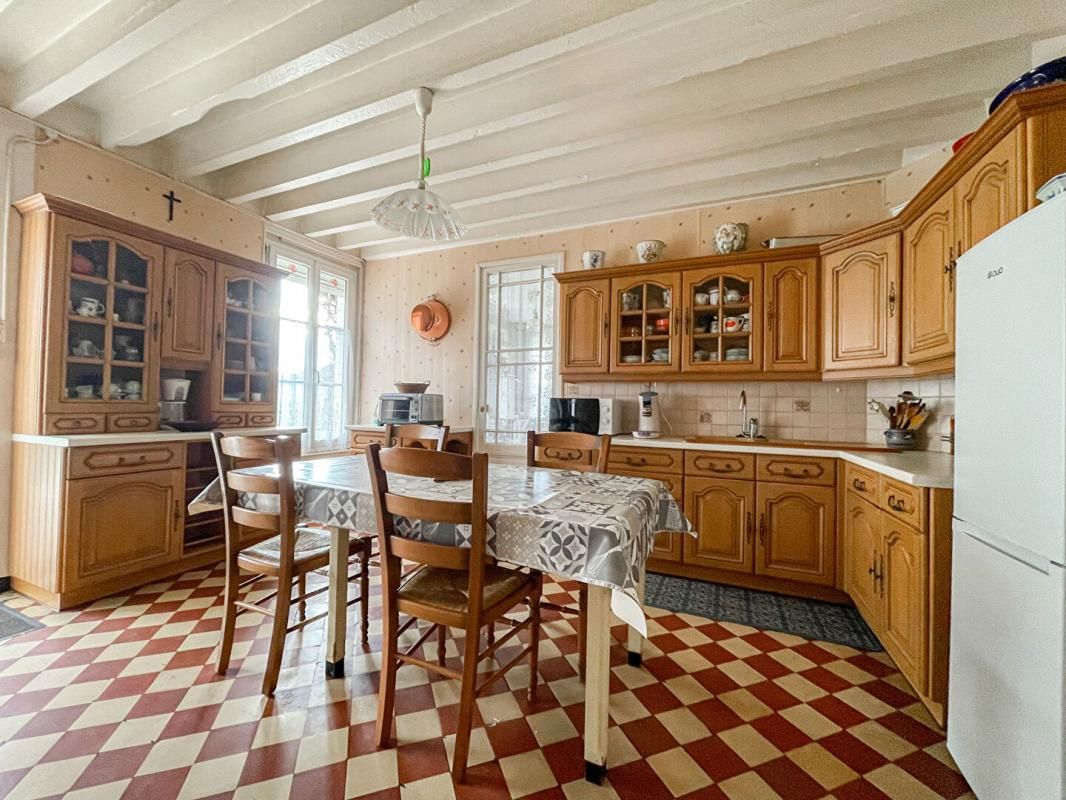 SAINT-PIERRE-LES-ELBEUF Maison 102 m², 4 pièces, 3 chambres 4