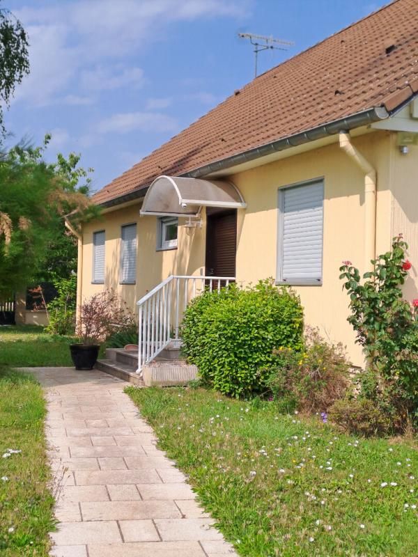 SARRY Maison familiale à Sarry 8 pièce(s) 180 m2 2