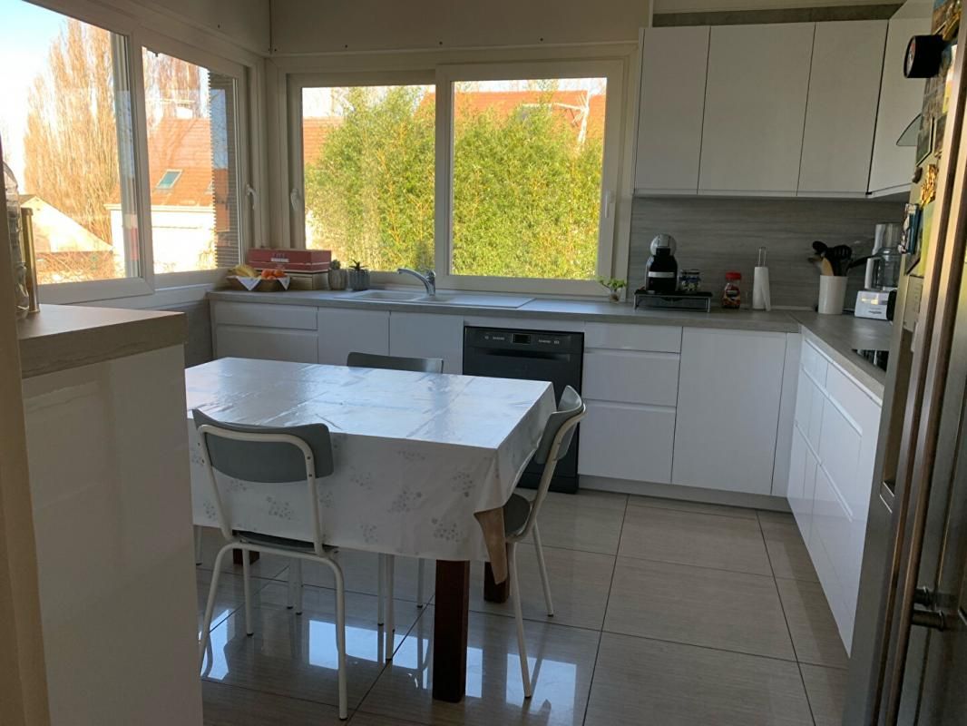 SAINT-SOUPPLETS Opportunité à saisir à Saint-Soupplets ! 495 000 euros 4