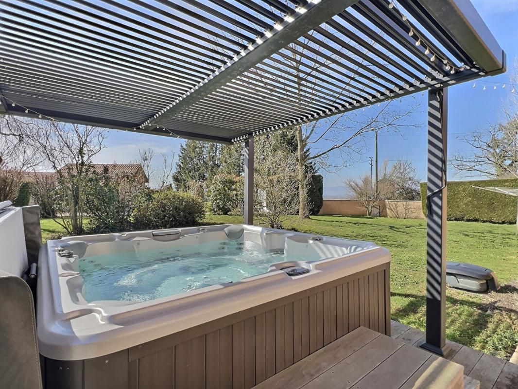 GUEREINS Maison Montmerle Sur Saone 6 pièce(s) 174 m2 3