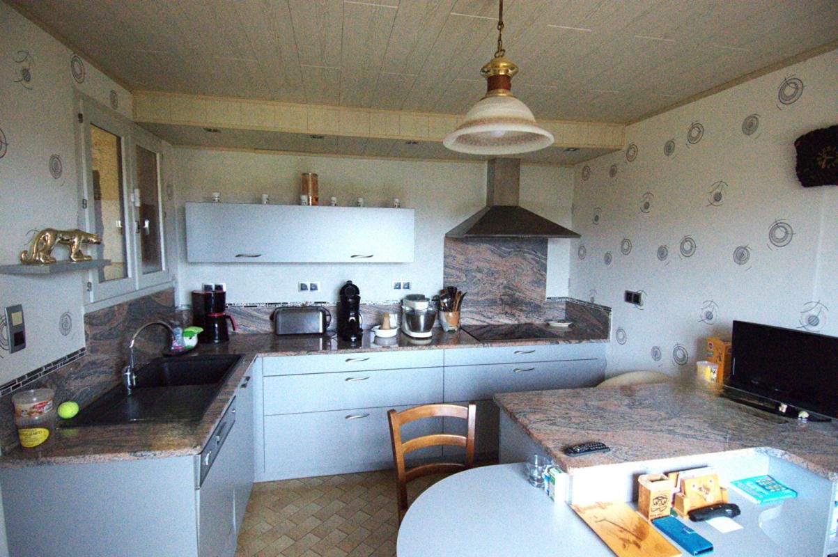 ROCHES-LES-BLAMONT Maison 6 pièces 4 chambres Terrain 13740 m² à Roches lés Blamont 25310 4