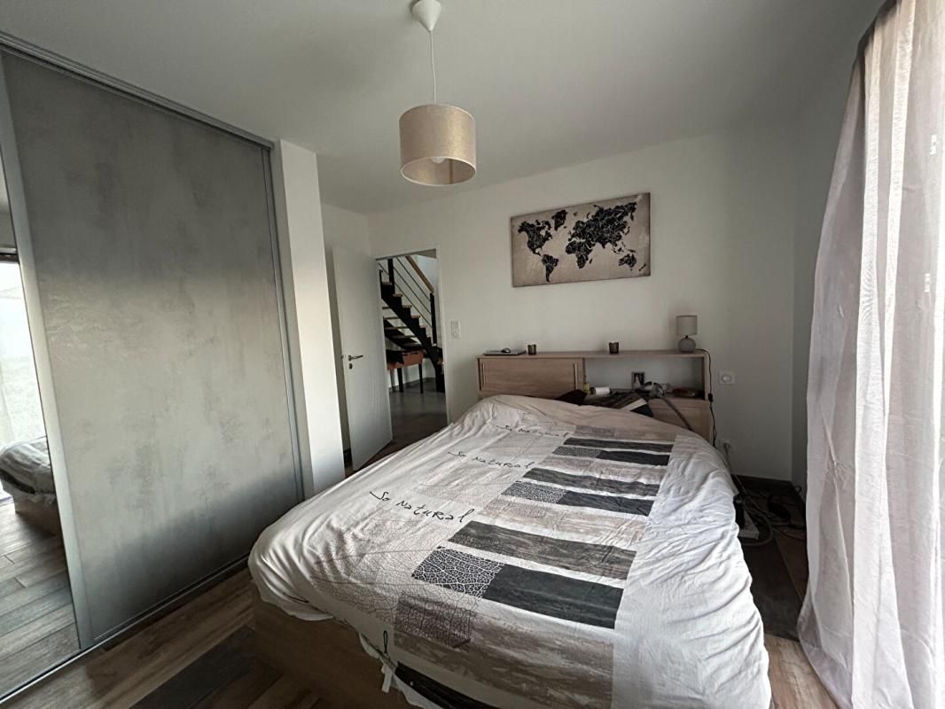 LA VARENNE Maison La Varenne 6 pièce(s) 143 m2 3