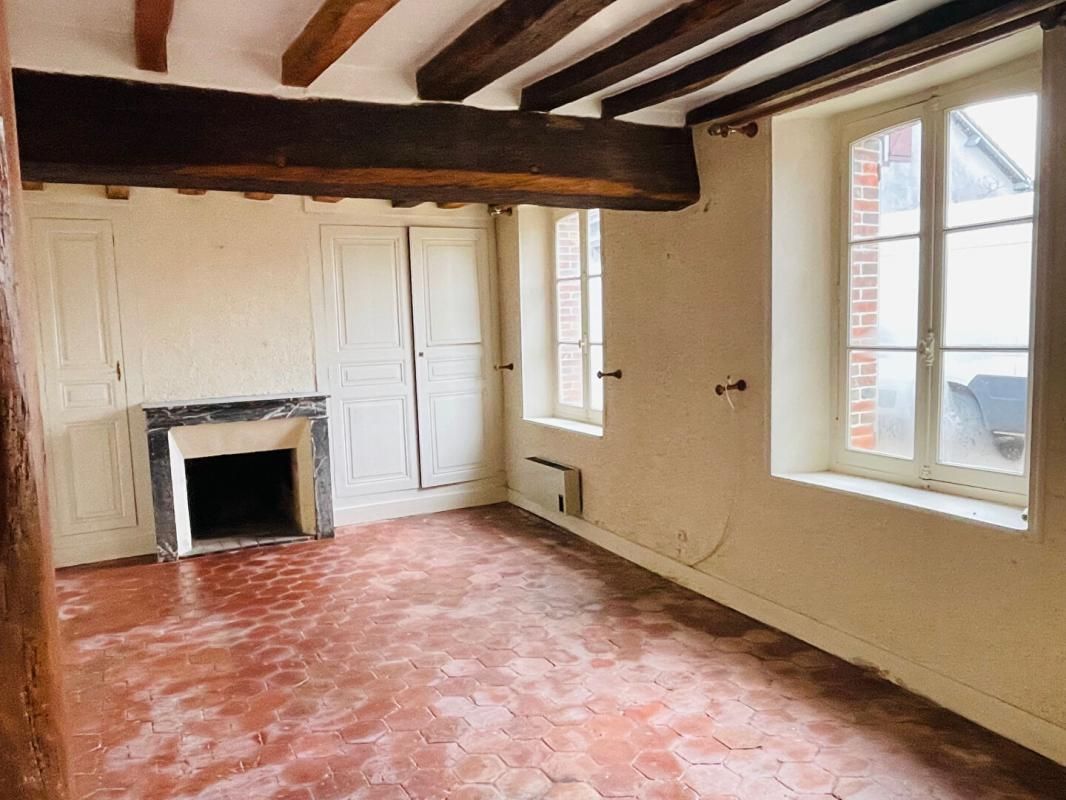 NOGENT-LE-ROI Maison à 10 min de Nogent le Roi, 5 pièces 90 m2, garage, jardin 3