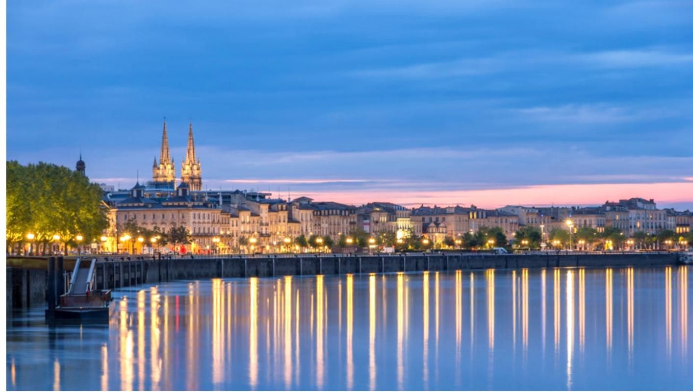 SUPERBE IMMEUBLE TALENCE