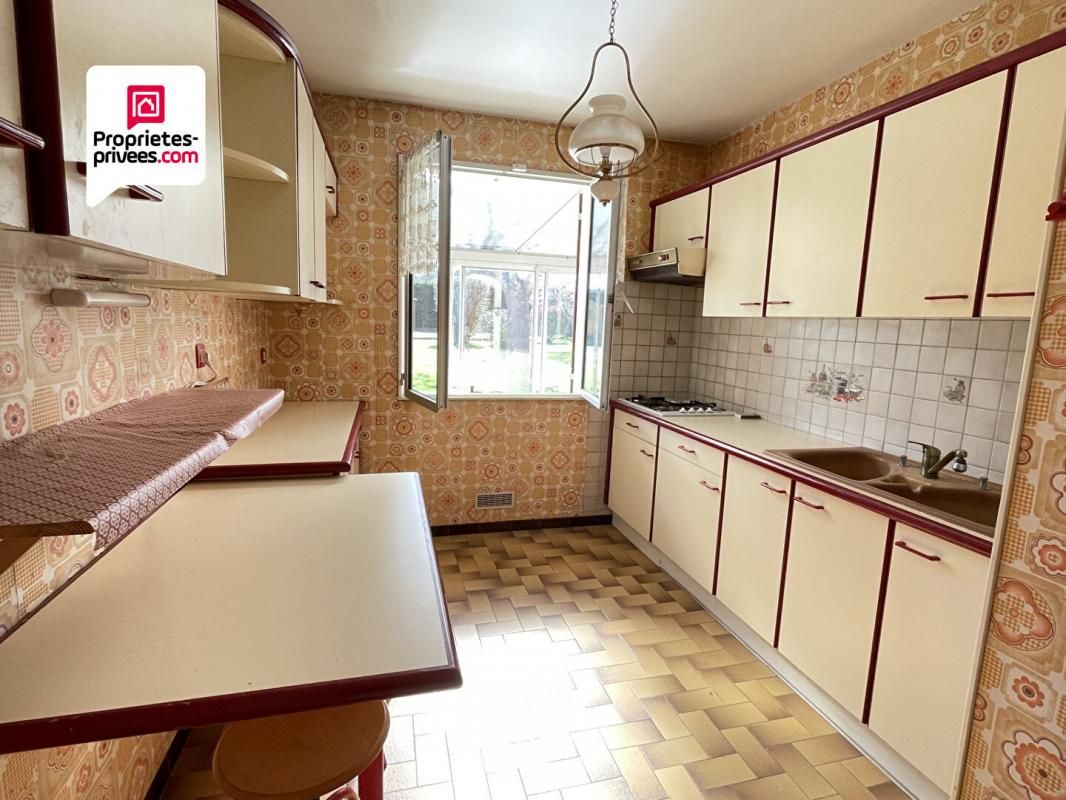 ANET Maison 4 pièce(s)  74m2 PLAIN-PIED 2 chambres sous-sol total jardin 1600m2 219450 FAI 4