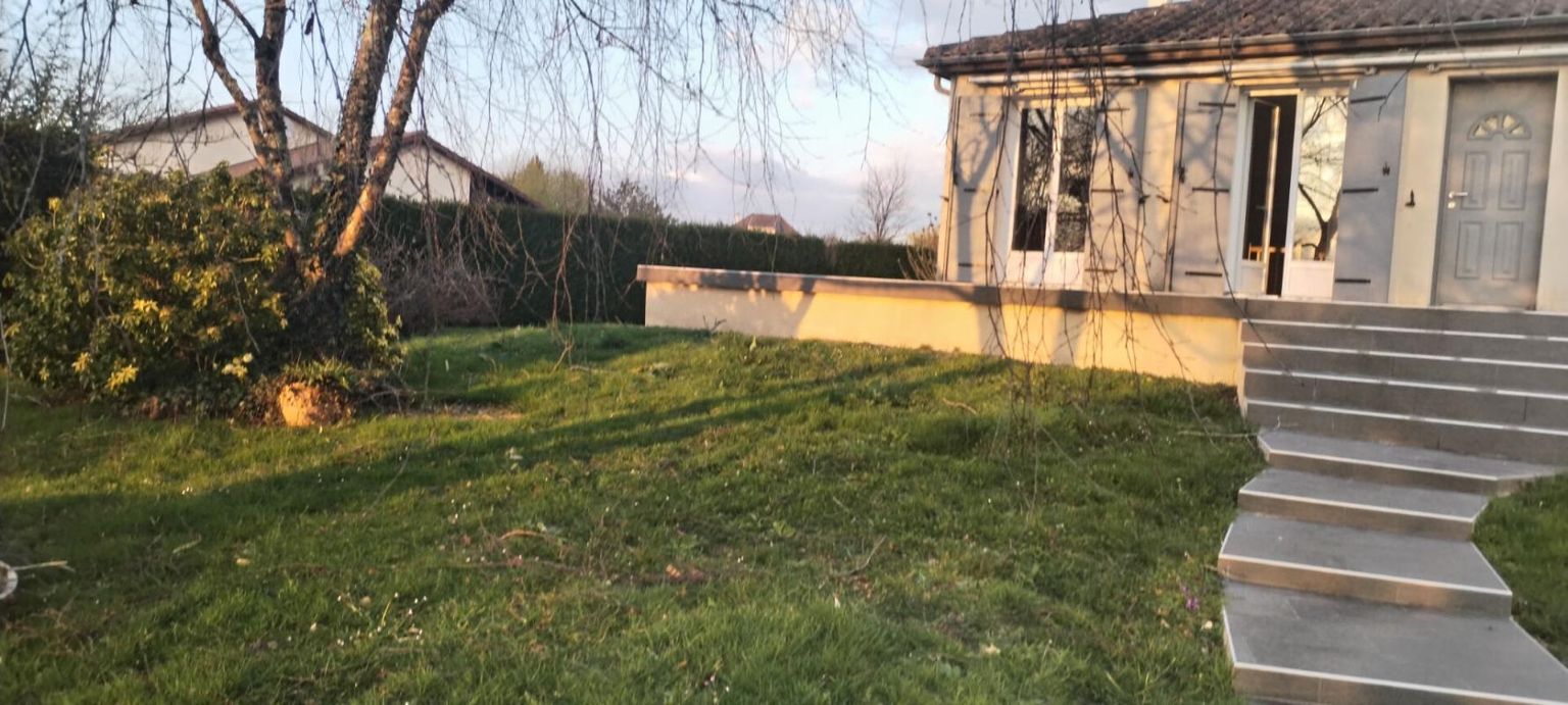 Jolie Villa 8 pièces 166 m2 et 2500 terrain