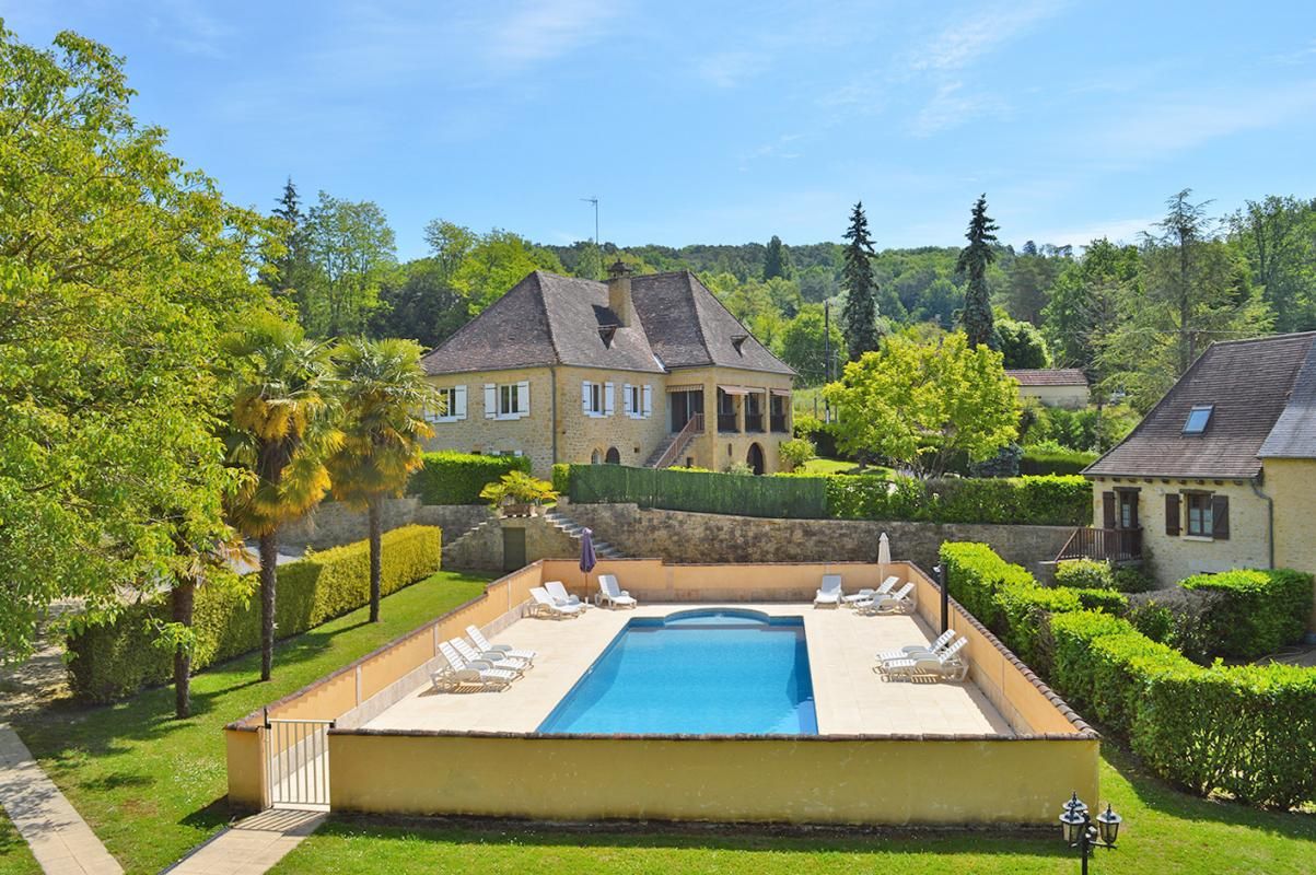 SARLAT-LA-CANEDA Propriété gîtes Sarlat La Caneda 2