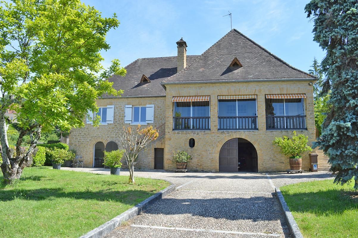 SARLAT-LA-CANEDA Propriété gîtes Sarlat La Caneda 4