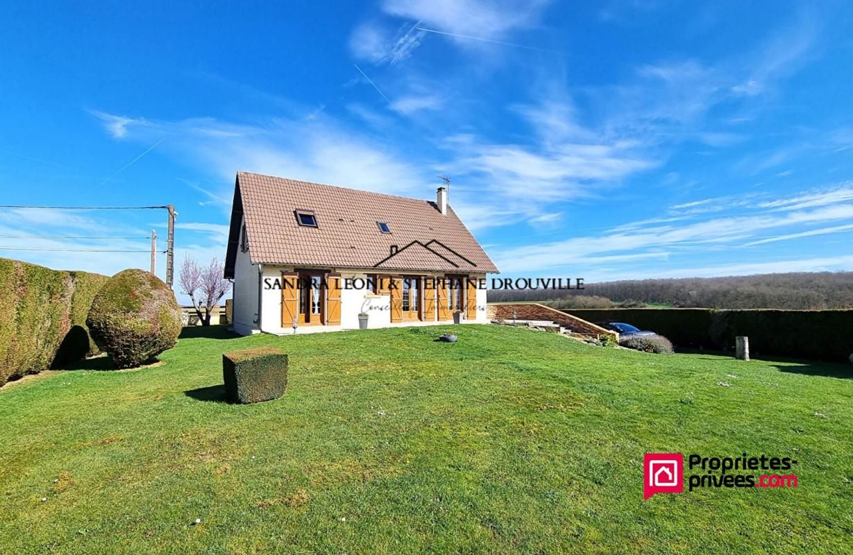 JOUY PROCHE  JOUY - CHARMANTE MAISON  DE 150 m² , 7 pièces 3