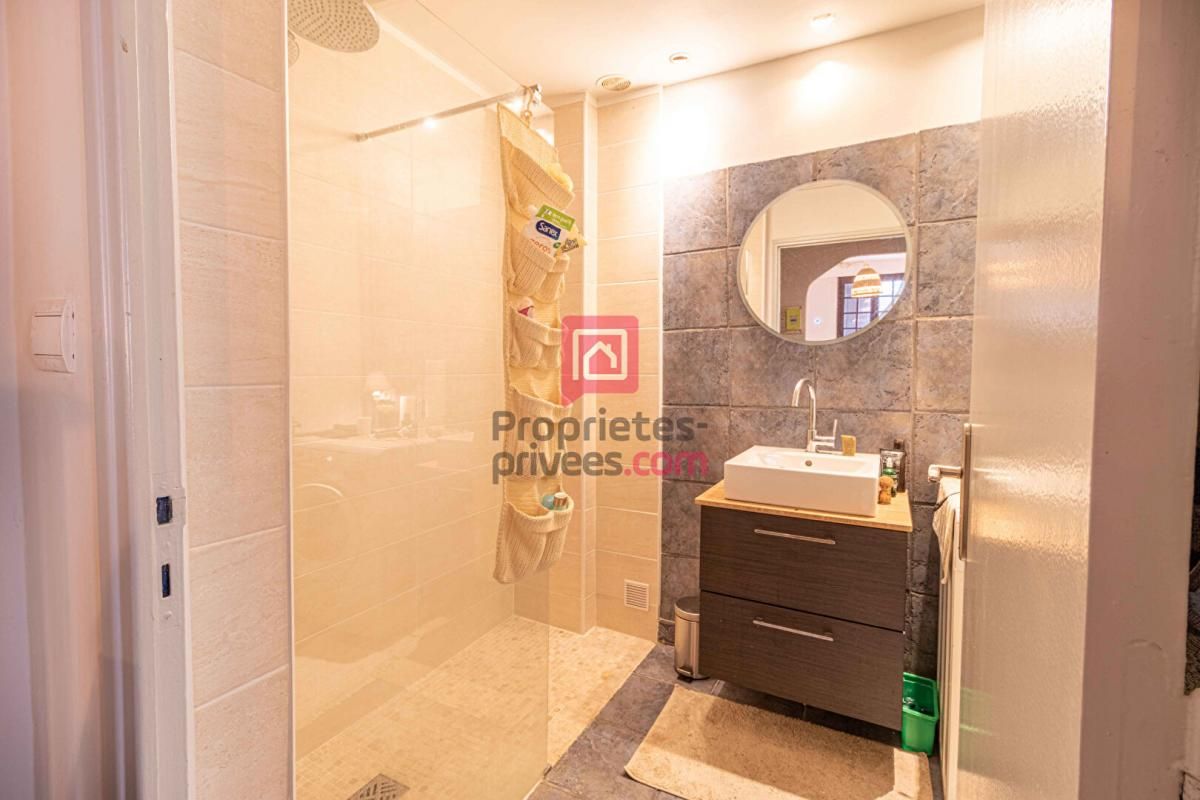 VILLENEUVE-LES-AVIGNON Appartement Villeneuve Les Avignon 3 pièce(s) 85 m2 3