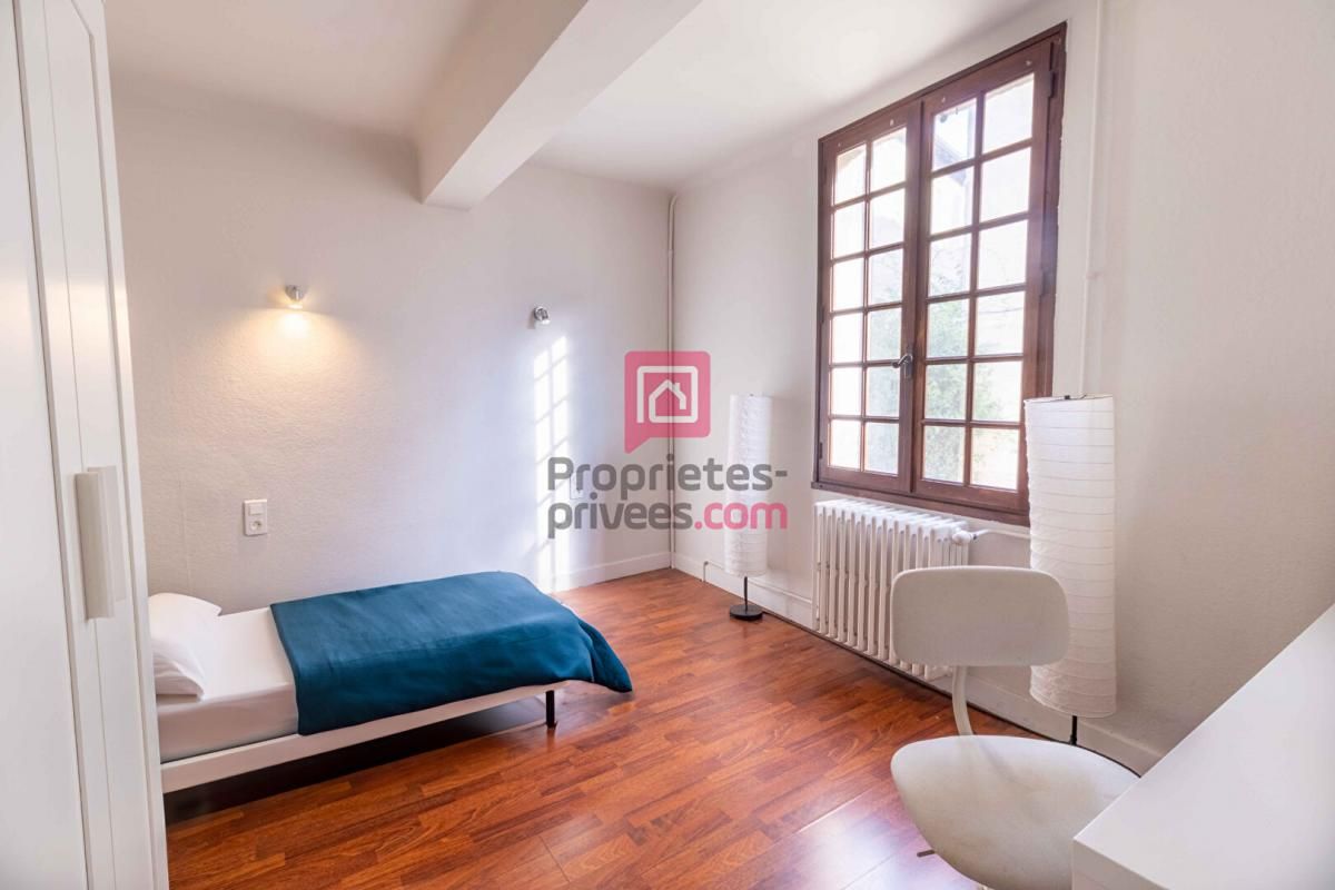 VILLENEUVE-LES-AVIGNON Appartement Villeneuve Les Avignon 3 pièce(s) 85 m2 4