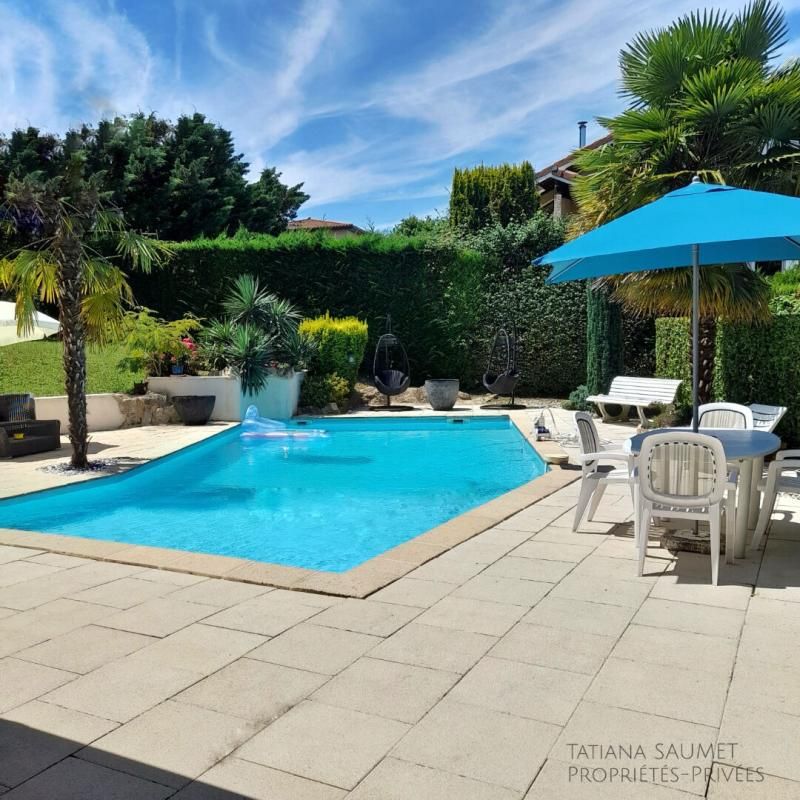 Maison Sathonay Village 6 pièce(s) 172 m2