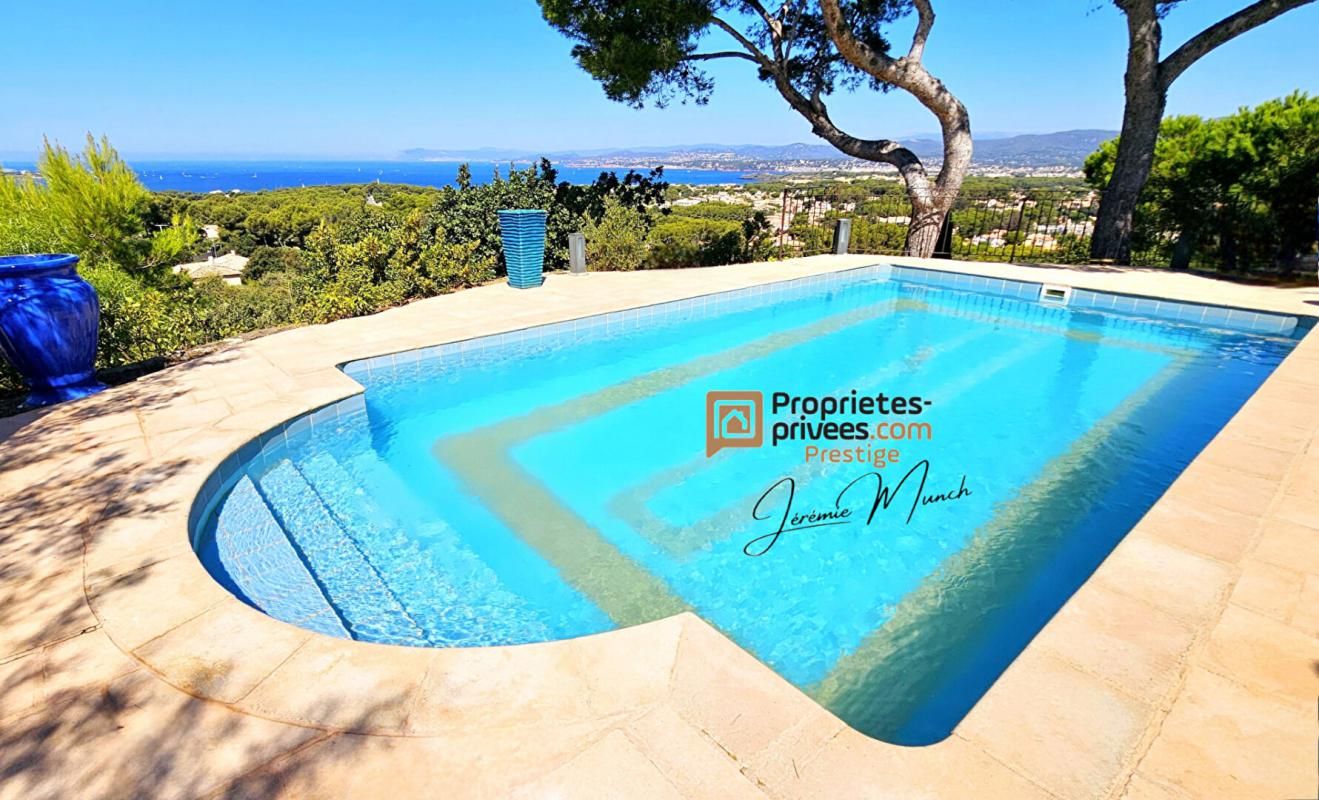 SIX-FOURS-LES-PLAGES Maison / Villa vue Exclusive sur Mer 6 pièce(s). 204M² 2