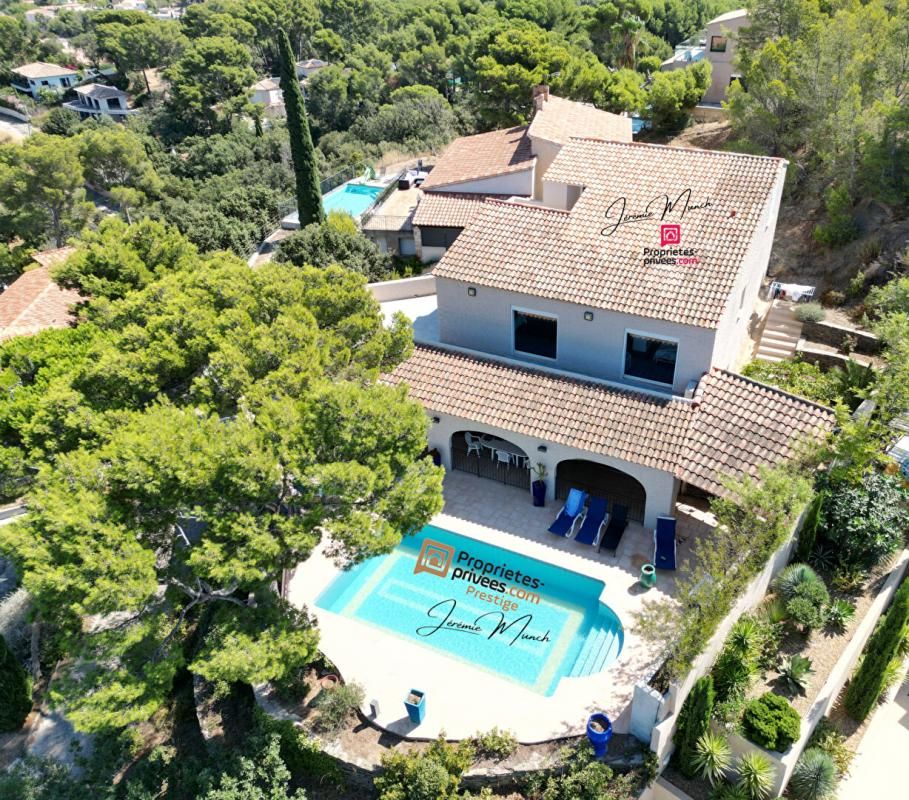 SIX-FOURS-LES-PLAGES Maison / Villa vue Exclusive sur Mer 6 pièce(s). 204M² 4