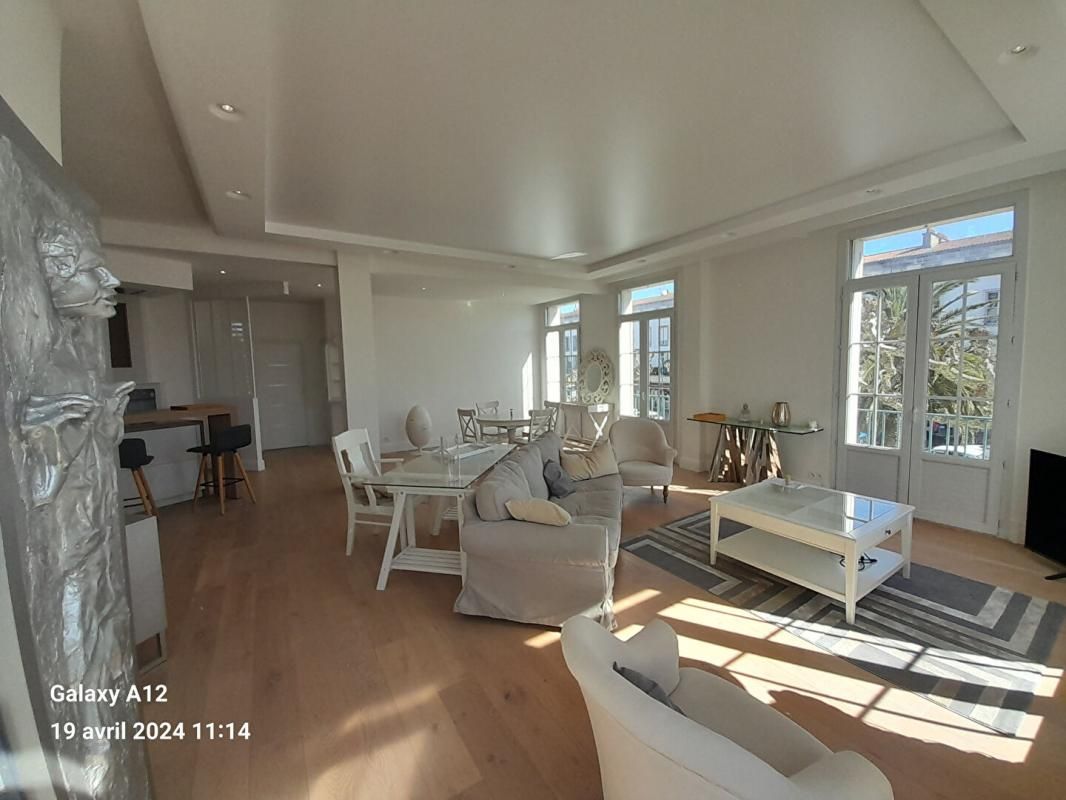 ROYAN Appartement 3 pièces de 102.64 m2 2