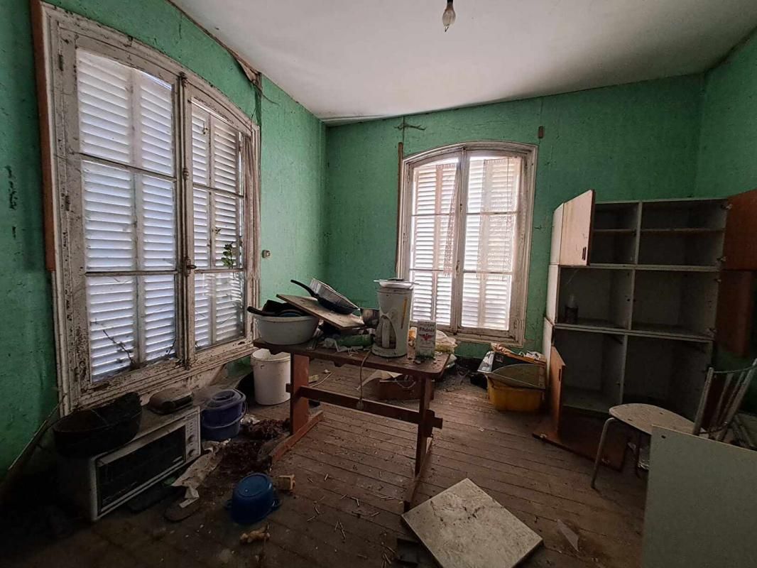 TROSLY-LOIRE Maison Trosly Loire 9 pièce(s) 185 m2 3