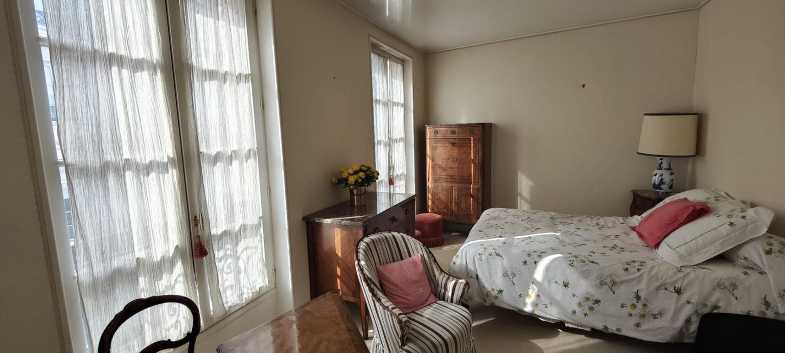 PARIS-3E-ARRONDISSEMENT Enfants Rouges, Charmant T2 40 m2 à vendre 2