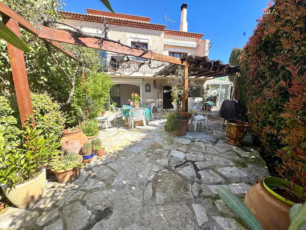 MARTIGUES Maison  6 pièce(s) 110 m2 2