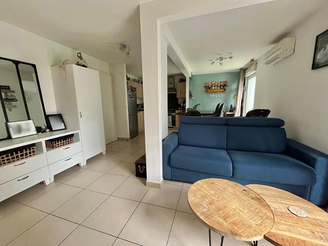 SALON-DE-PROVENCE A VENDRE - Appartement Salon-de-Pce 2 pièces 47 m2 2