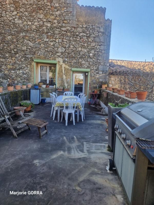 SAINT MAXIMIN APPARTEMENT T3 avec terrasse