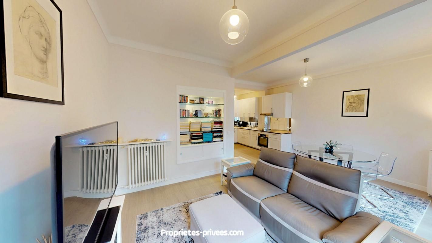 NICE NICE Libération-Evêché, 3 pièces 71 m2 entièrement rénové, immeuble Art Déco 3