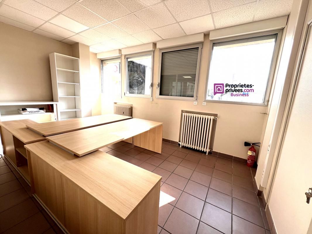 SENLIS 60300 SENLIS - À LOUER BUREAUX 38 m² 3