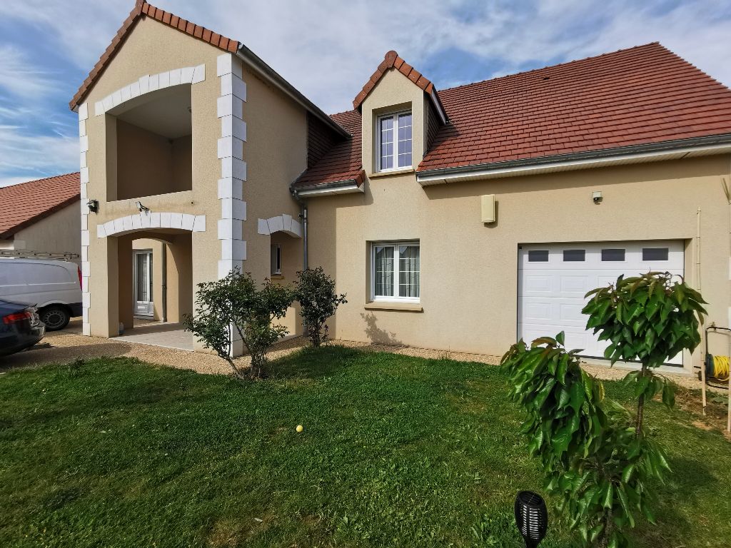 SAINT-FIRMIN-DES-PRES EXCLUSIVITE Superbe maison récente de plain pied sur terrain de 864 m2 2