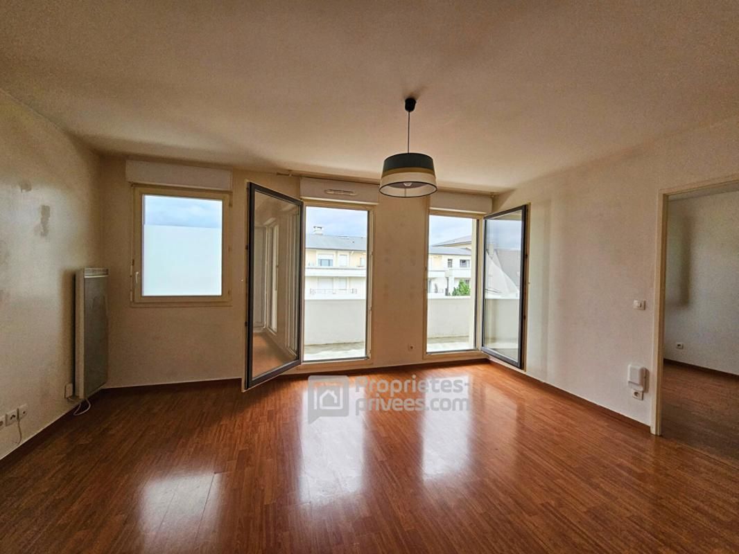 DEUIL-LA-BARRE Appartement Deuil La Barre 2 pièces 41.53 m2 + terrasse de 11.66m² 2