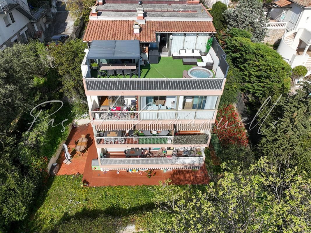 Appartement Antibes 4 pièces DUPLEX 132 m2 toit terrasse