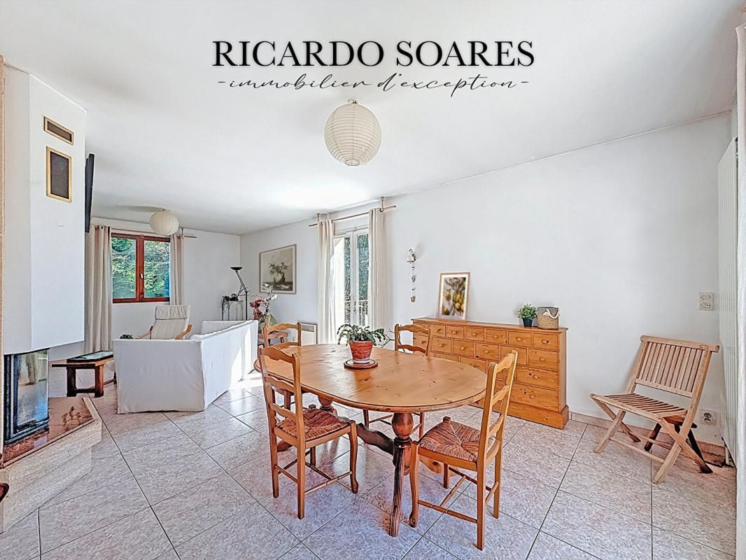 LONGUEIL-SAINTE-MARIE MAISON FAMILIALE 200m2, 5 CHAMBRES, VIVABLE DE PLAIN-PIED, SOUS-SOL TOTAL, JARDIN 1350m2 4