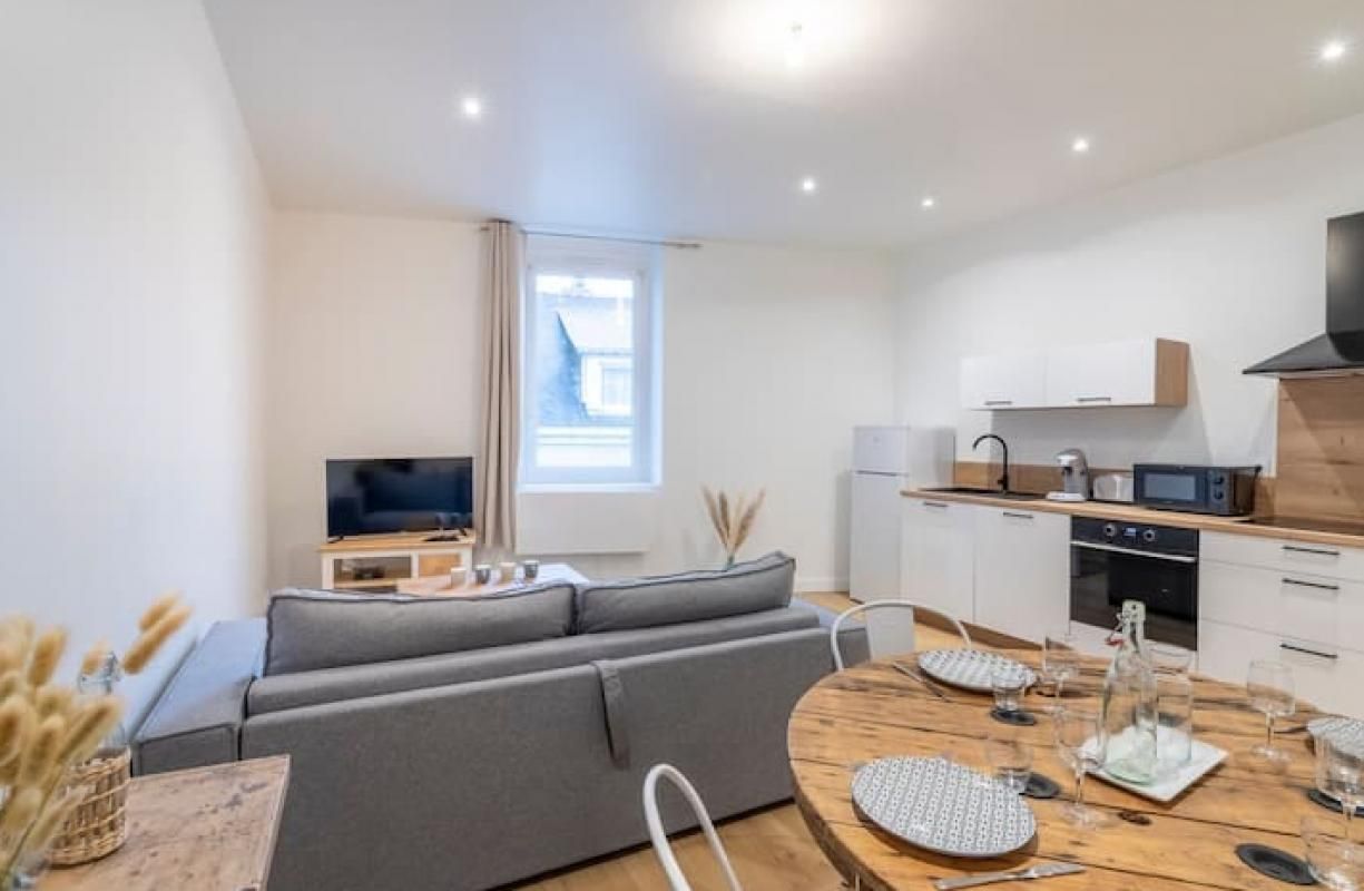 VANNES APPARTEMENT T2 DE CHARME de 41,31 M² rénové avec soin. Quartier Saint-Patern VANNES 2
