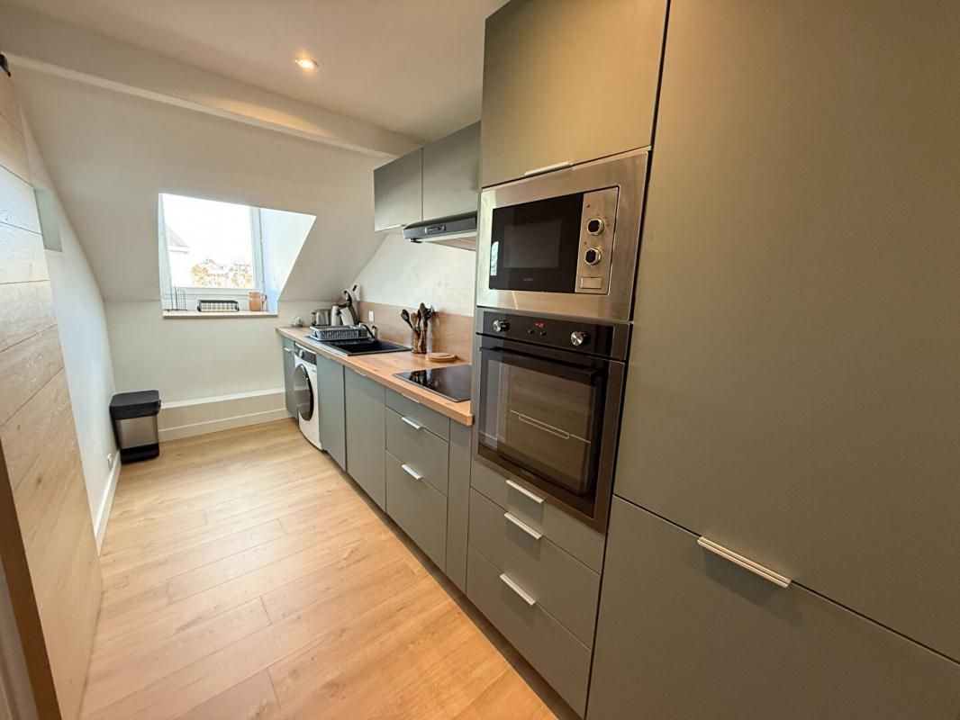 VANNES APPARTEMENT T3 EN DUPLEX de 70 M² (87,12 M² au sol), entièrement rénové. Quartier Saint-Patern Gare VANNES 2