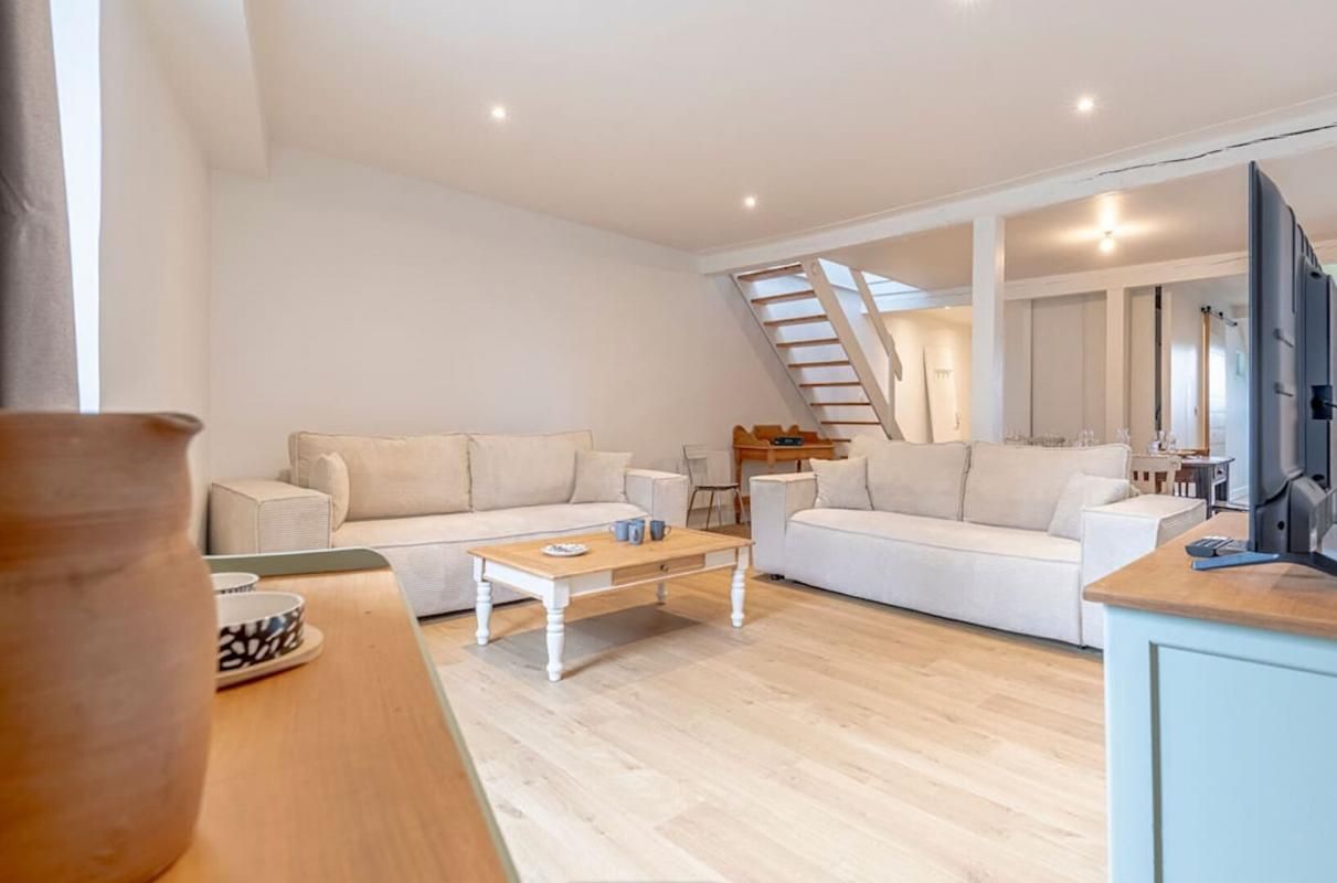 VANNES APPARTEMENT T3 EN DUPLEX de 70 M² (87,12 M² au sol), entièrement rénové. Quartier Saint-Patern Gare VANNES 3