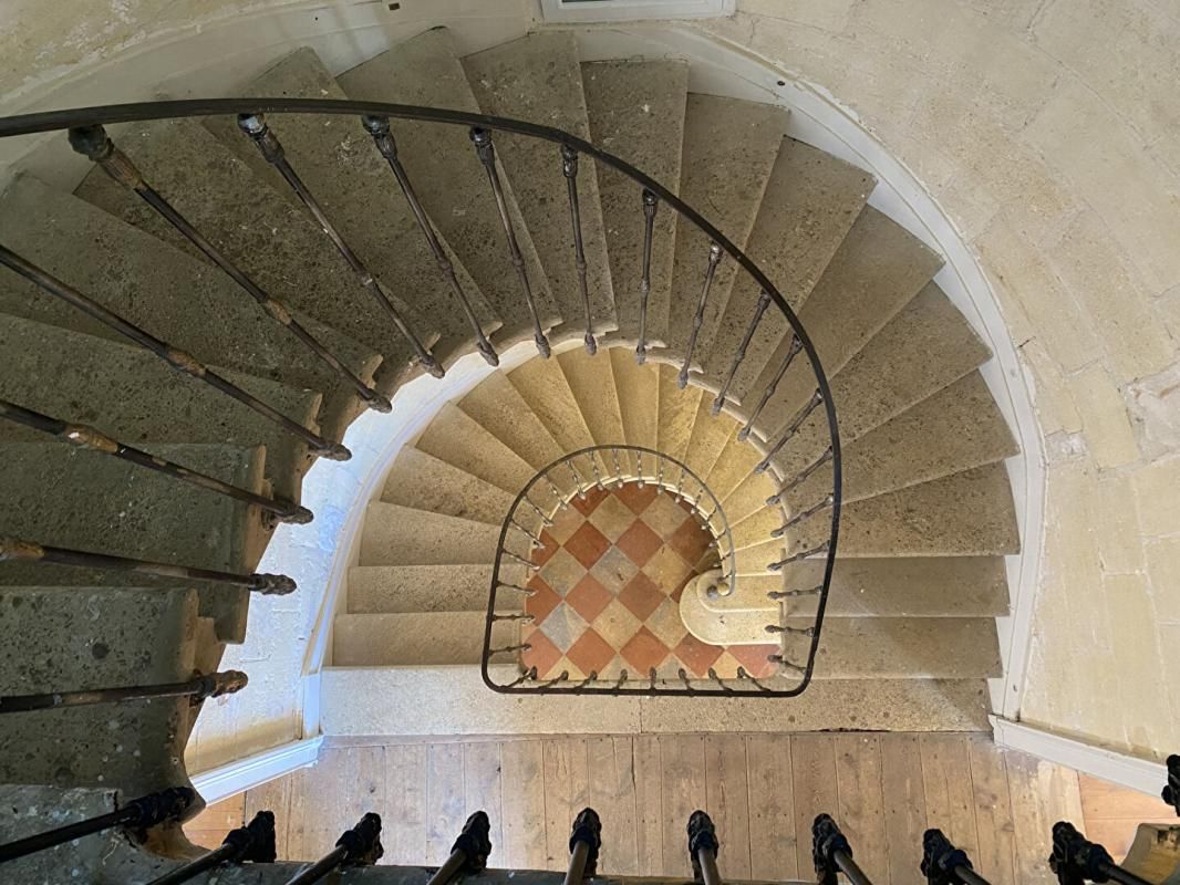 Noble et élégante demeure à Sainte Florence 7 pièces 300 m2