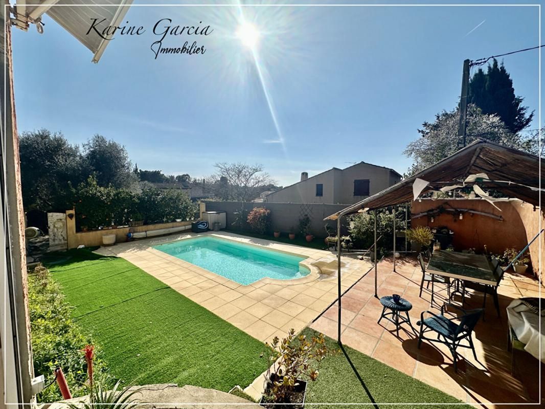 SIX-FOURS-LES-PLAGES Villa Six Fours Les Plages 6 pièce(s) 200 m2 -Terrain 1200 M² avec piscine et garage - 2