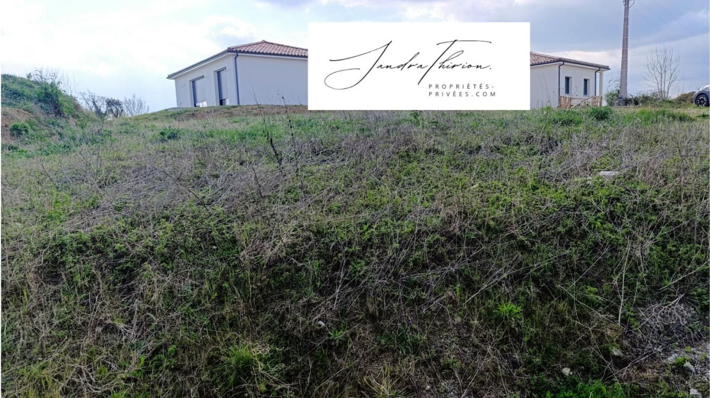 Terrain Bouloc de 460m2 libre de tout constructeur et grande emprise au sol pour grande maison de plain pied