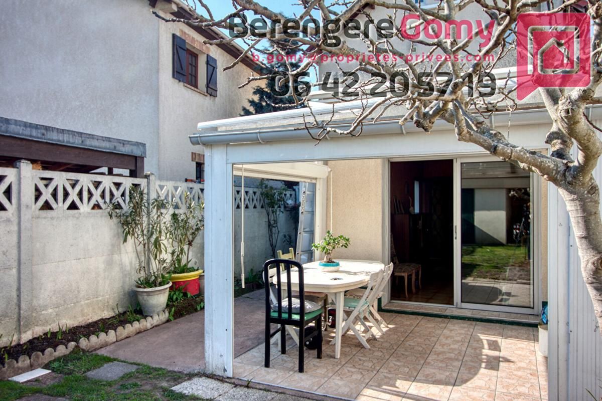BEAUCHAMP Maison 4 pièces + local commercial de 89 m² 2