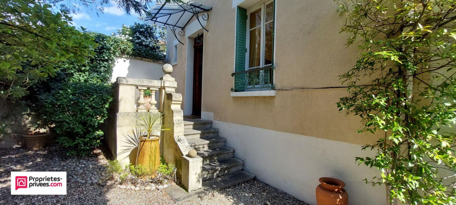 TASSIN-LA-DEMI-LUNE Maison Tassin La Demi Lune 6 pièce(s) 132 m2 2