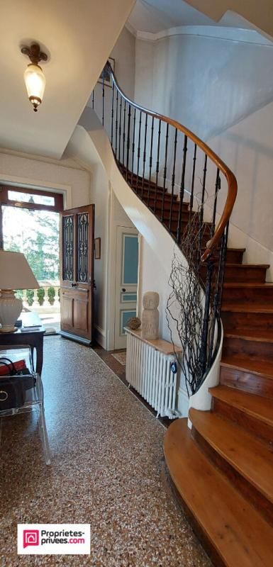 TASSIN-LA-DEMI-LUNE Maison Tassin La Demi Lune 6 pièce(s) 132 m2 3