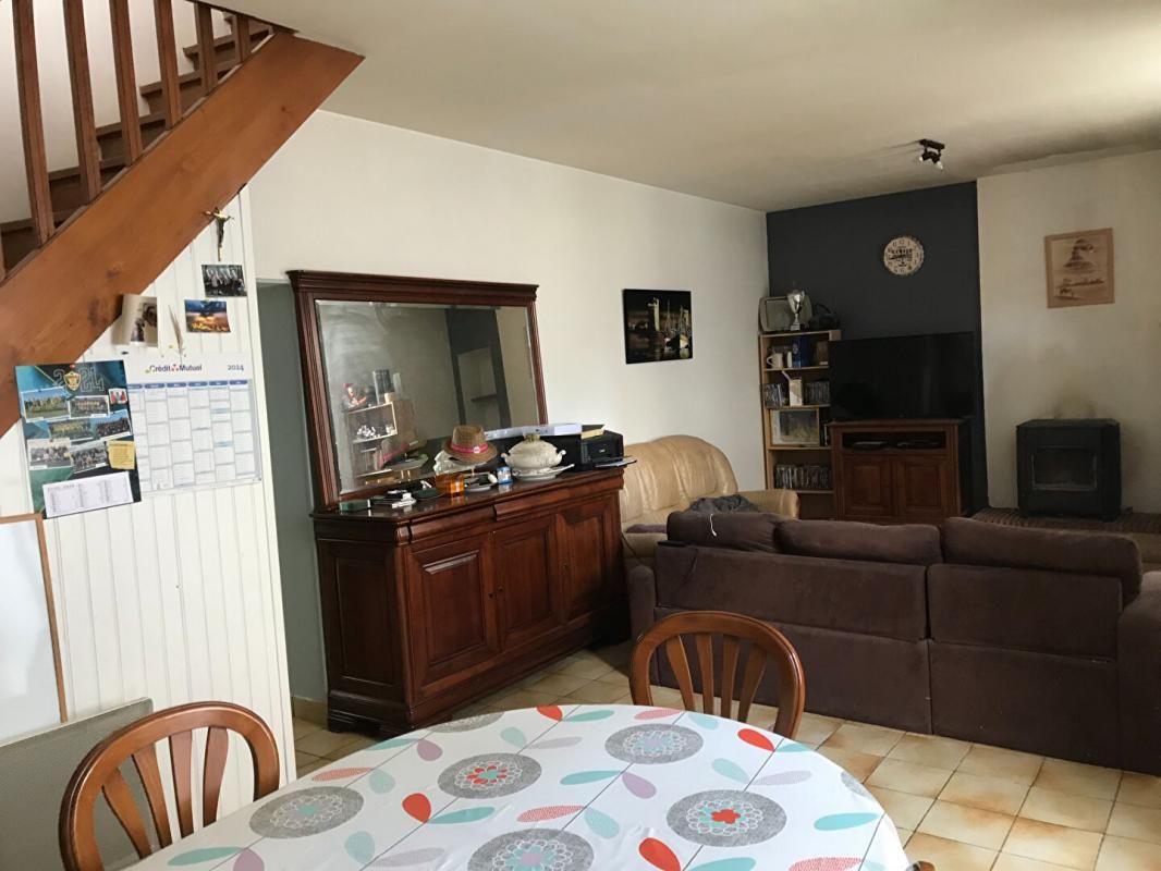 SAINT-AMAND-SUR-SEVRE Maison 4 pièces, 75 m² 2