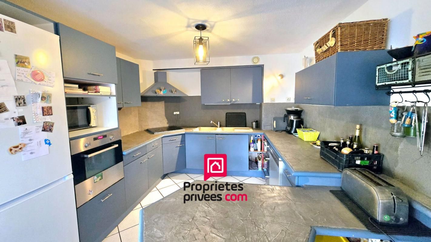 SAINT-ETIENNE Appartement Saint Etienne 4 pièce(s) 98 m2 2