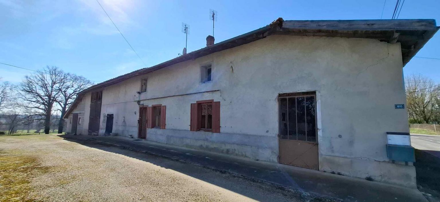 JAYAT Ferme  80 m2 dépendances sur terrain  5000 m2 4