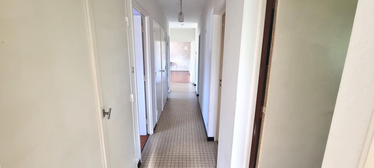 AUDINCOURT MAISON A BEAU POTENTIEL - 4 CHAMBRES - EN IMPASSE 4