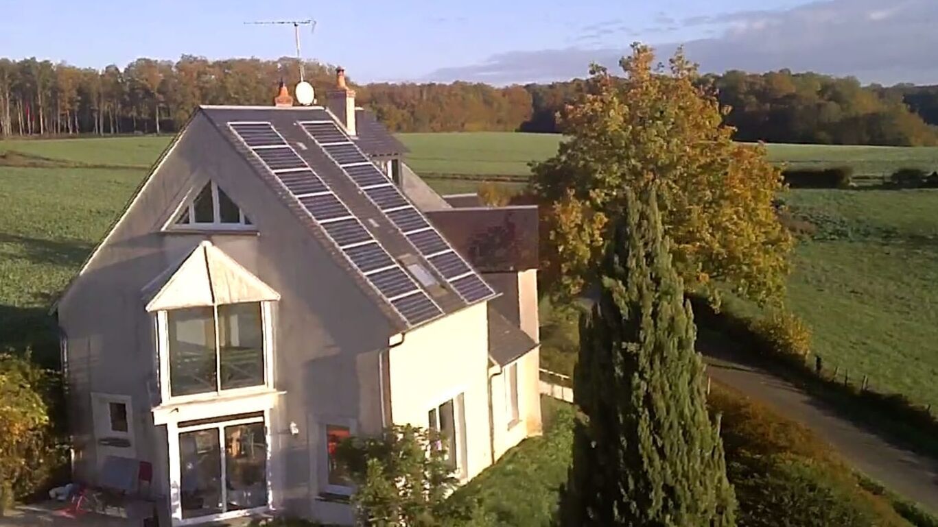 LUNAY TRES BELLE MAISON D'ARCHITECTE 2