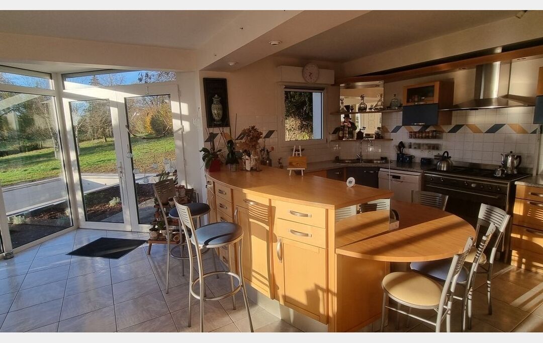 LUNAY TRES BELLE MAISON D'ARCHITECTE 3