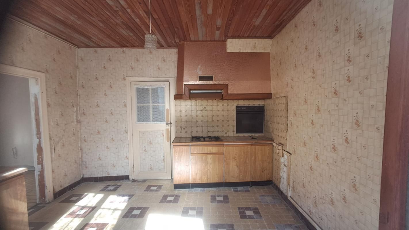 CORVOL-L'ORGUEILLEUX Maison à Corvol L'Orgueilleux - 110 m² - 40.000 3