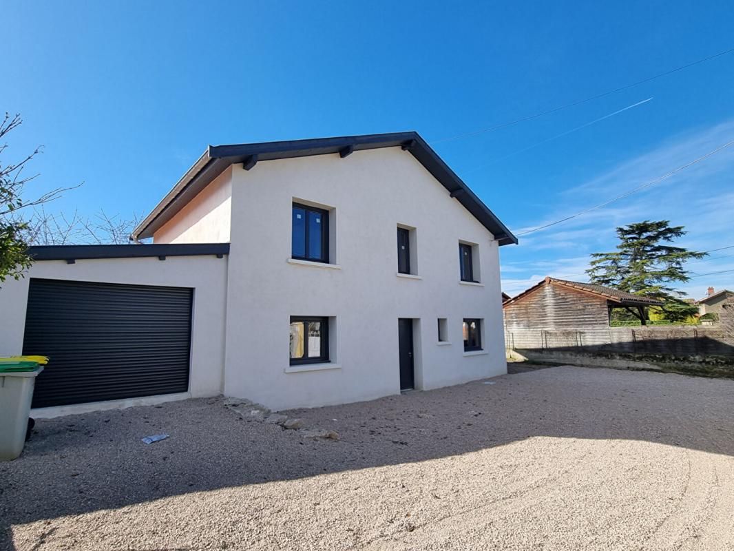Maison Les Cheres 5 pièces 169 m2, garage, jardin