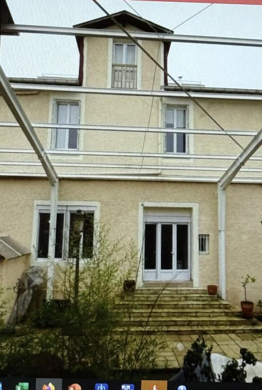 Maison de maître Aubervilliers 10 pièce(s) 425 m2
