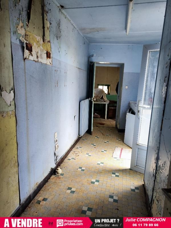 SAINT-QUENTIN-EN-MAUGES Maison 102 m² env. - 2 ou 3 chambres - COUR et ABRIS 3